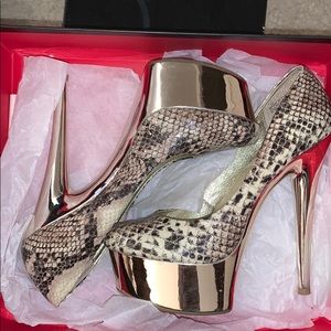 Women’s ultra high platform